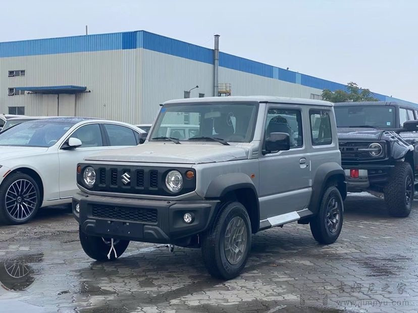 Jimny 银色